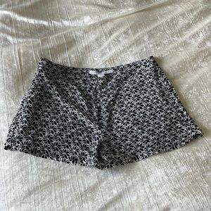 Diane Von Furstenberg DVF shorts black and white
